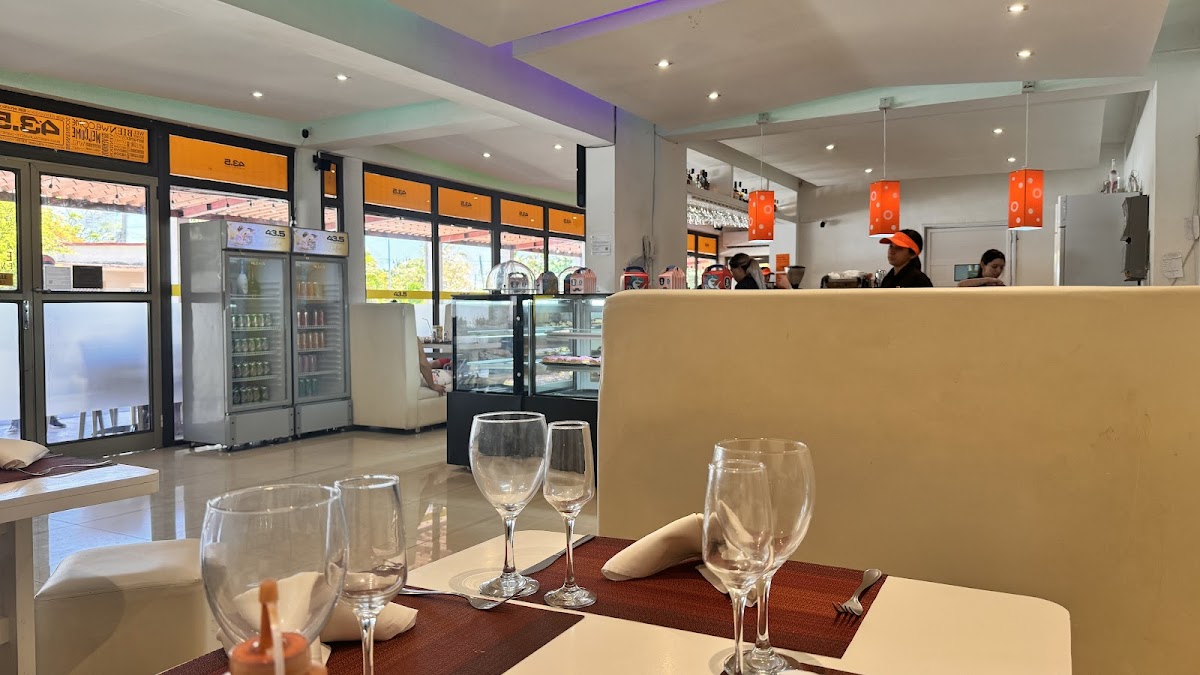 43.5 Bar - restaurante- cafeteria