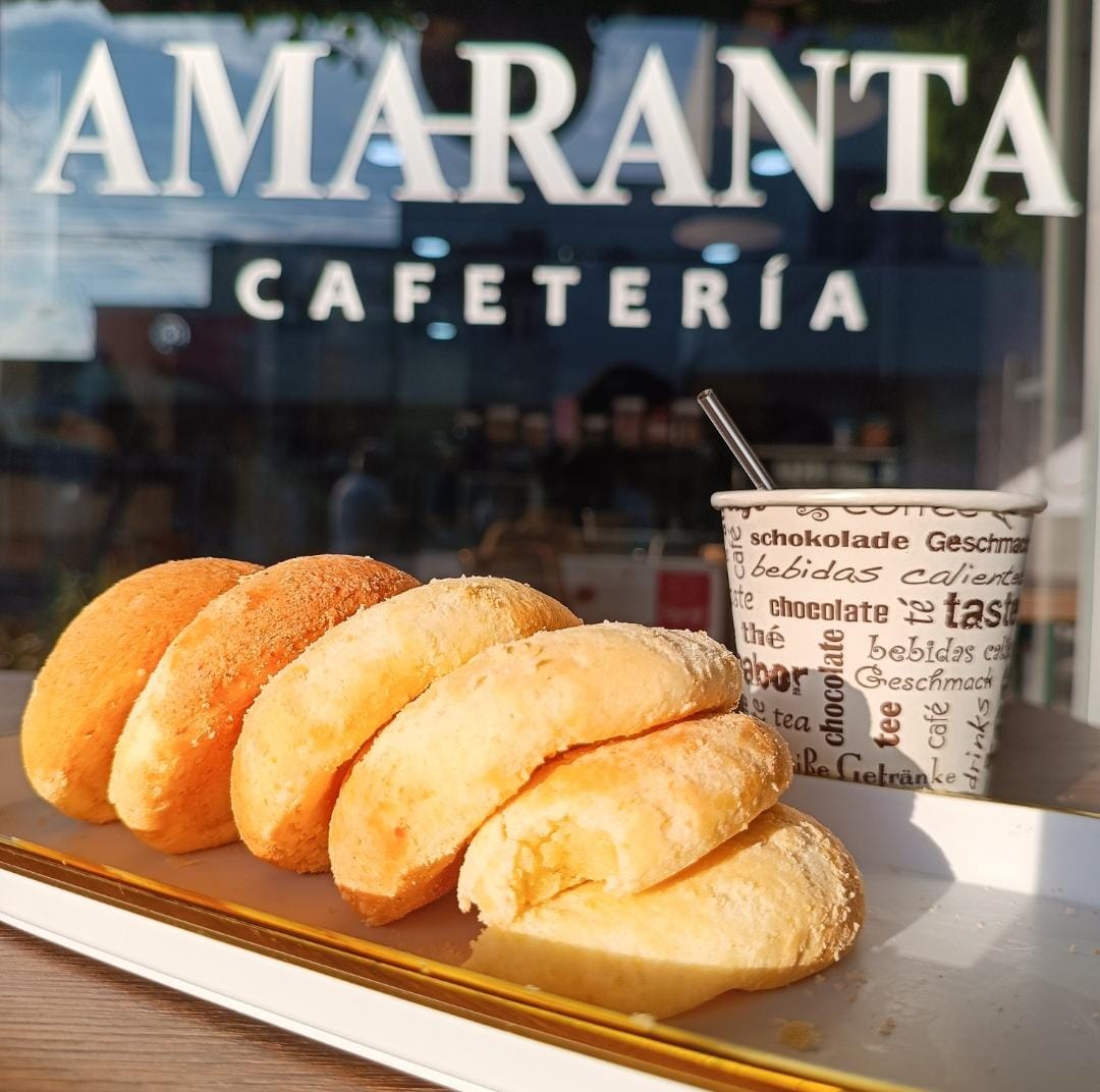 Amaranta ( Heladería & Pastelería)