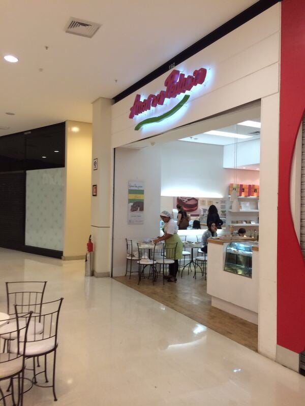 Amor aos Pedaços