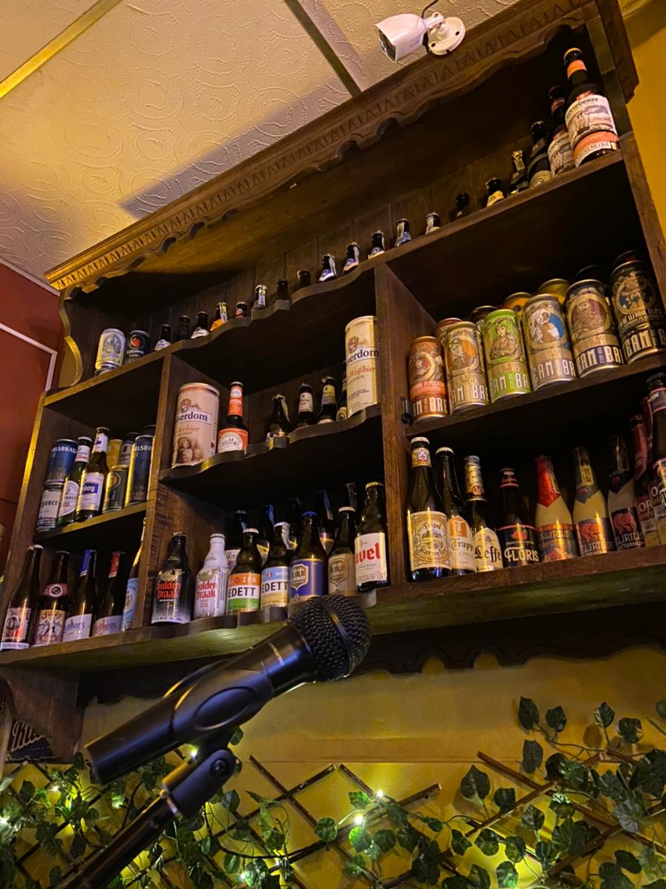 Amsterdam Snacks, Beer & Coffee Shop
