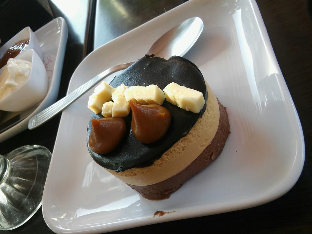 Ayulem Pastelería y Casa de Té