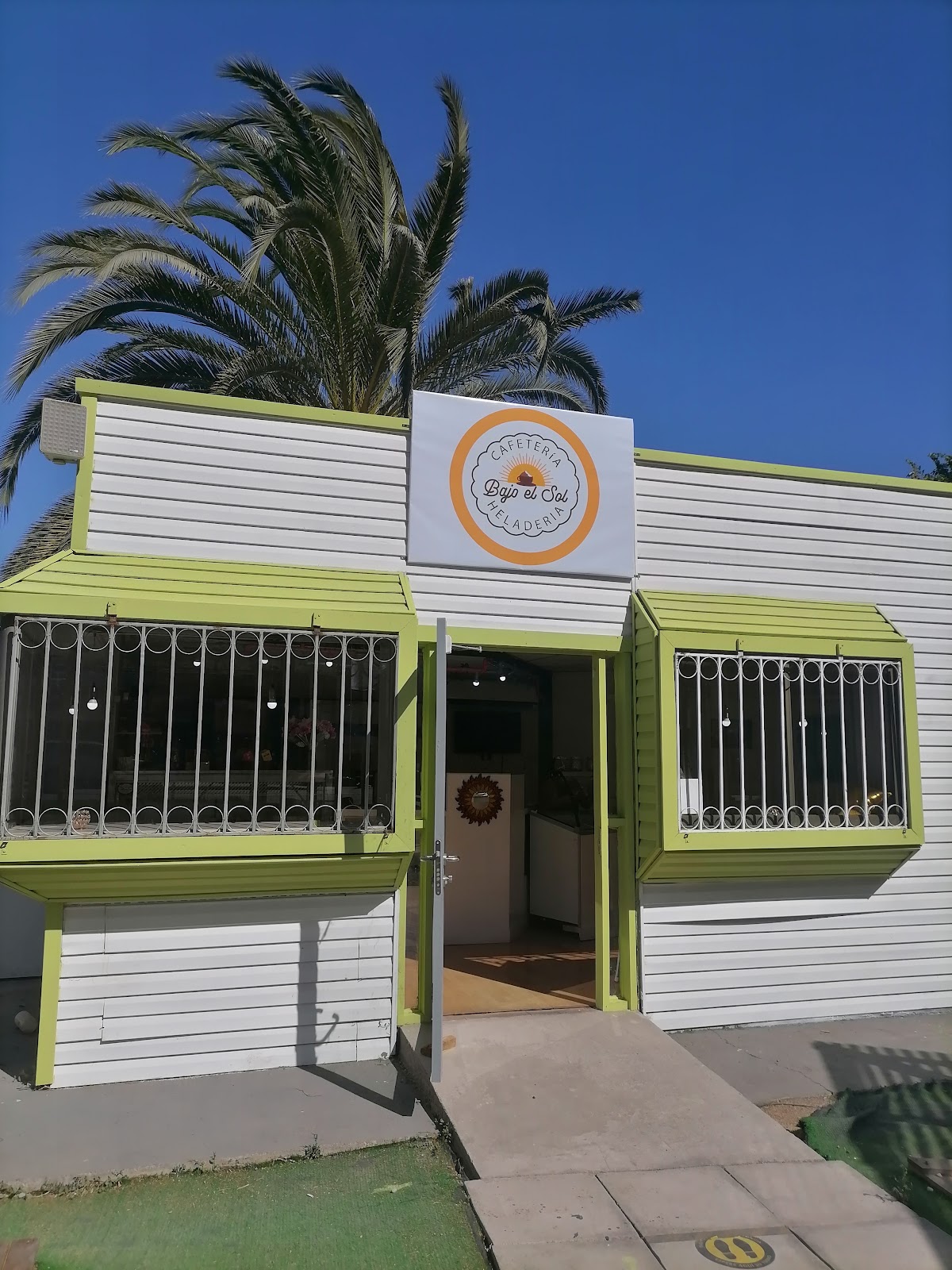 Bajo el Sol cafetería Illapel
