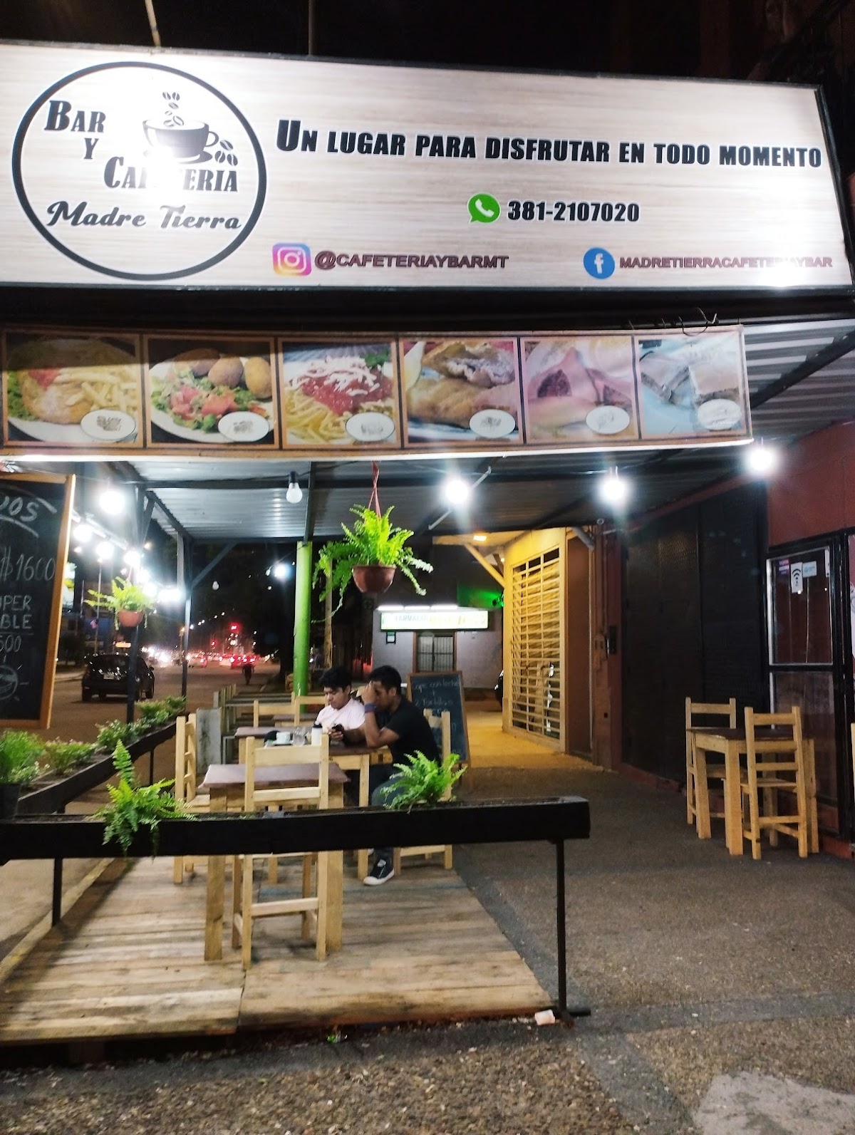 Bar y Cafetería Madre Tierra