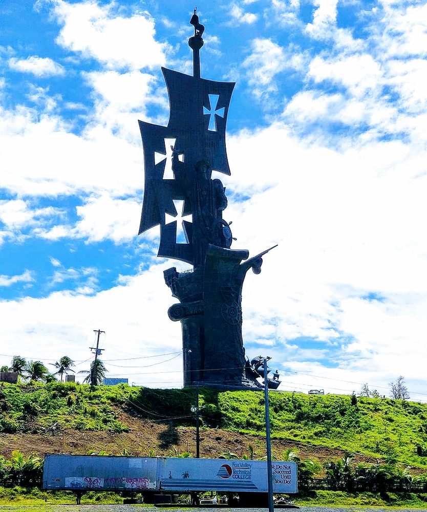 Birth of the New World La Estatua de Colón