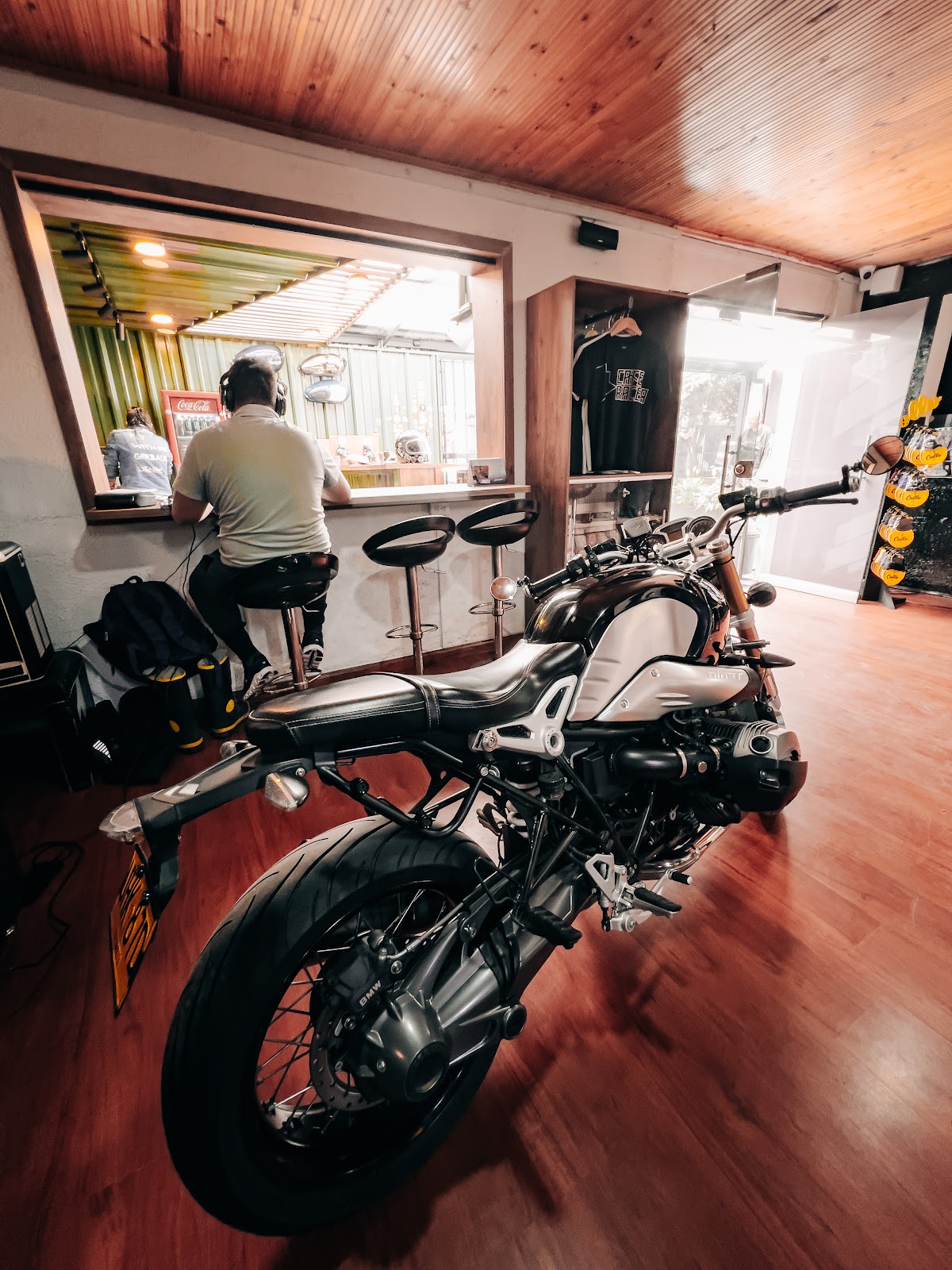 CAFE RACER
