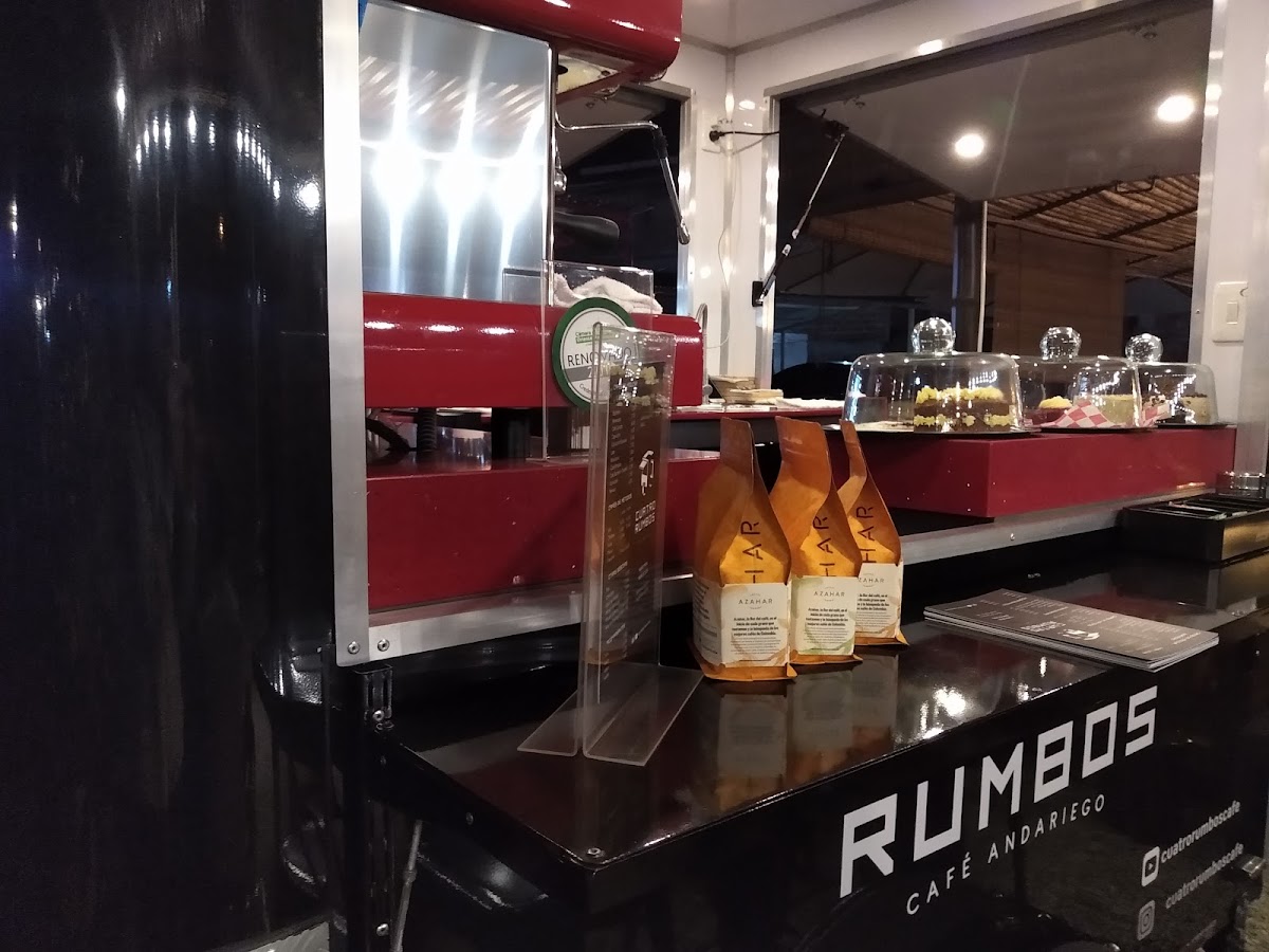 CUATRORUMBOS CAFÉ