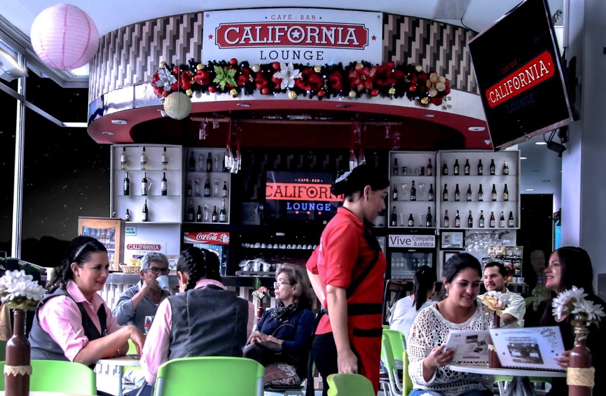 Café Bar California Lounge