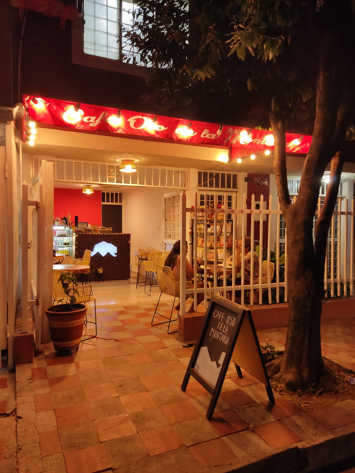 Café Oso de la Montaña