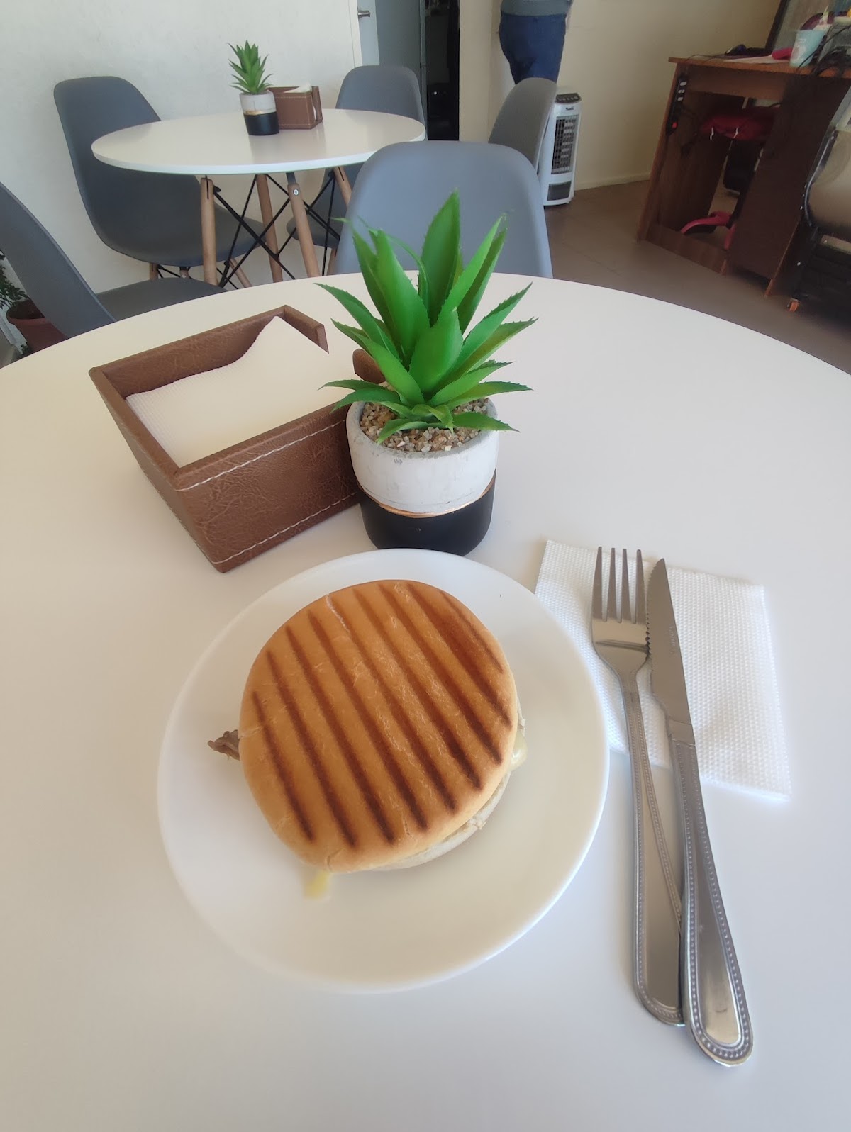 Cafeteria Brep