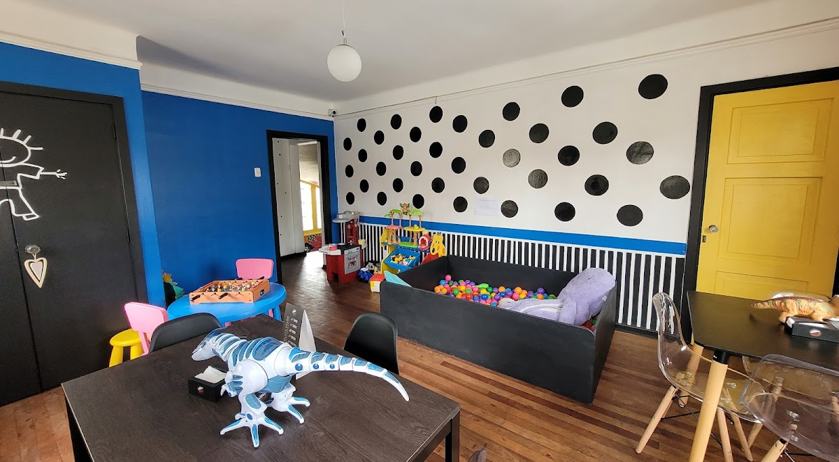 Cafeteria Facundo Stay & Play Café