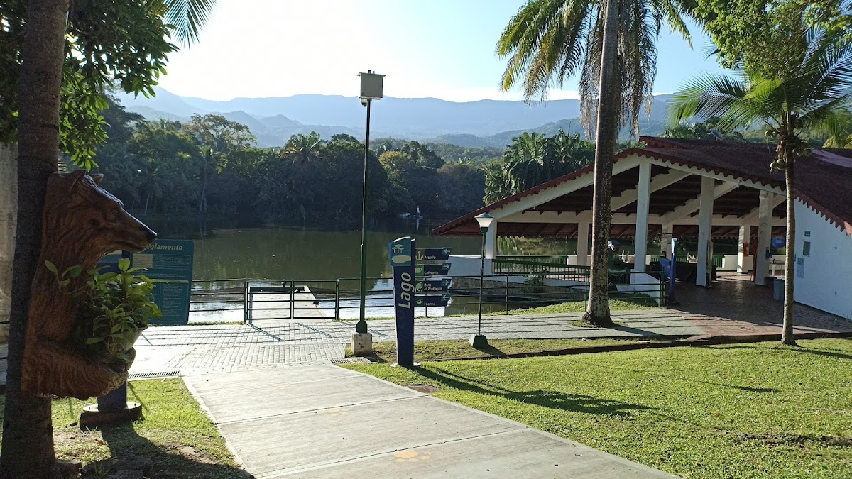 Cafeteria del Lago - CAFAM