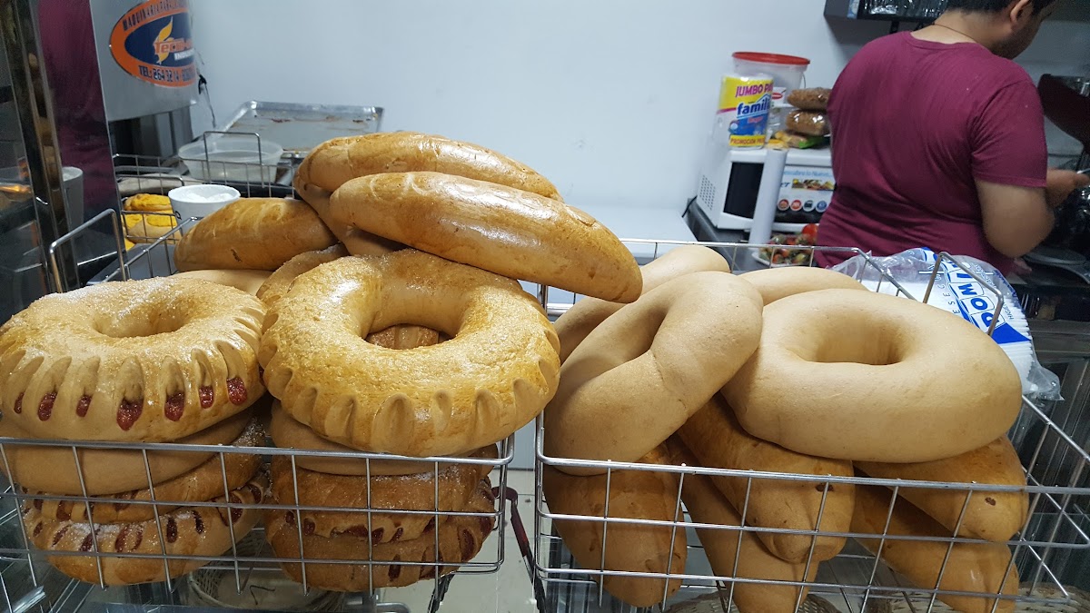 Cafetería y Panaderia Los Portales