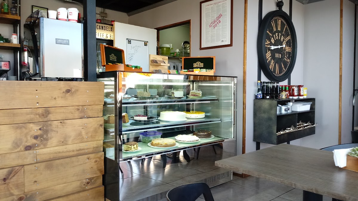 Candelaria Coffee & Burger
