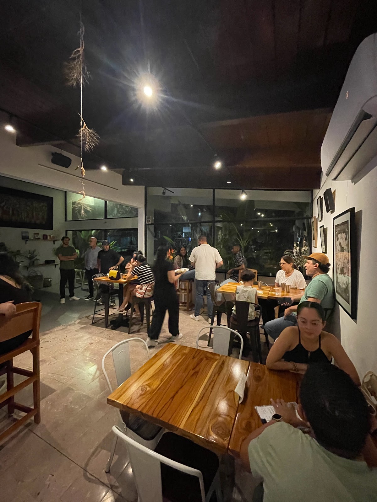 Casa 25 | Chocolate & Coffee House