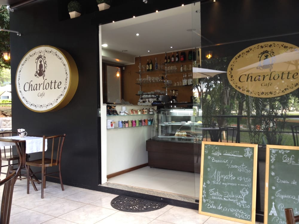 Charlotte Café