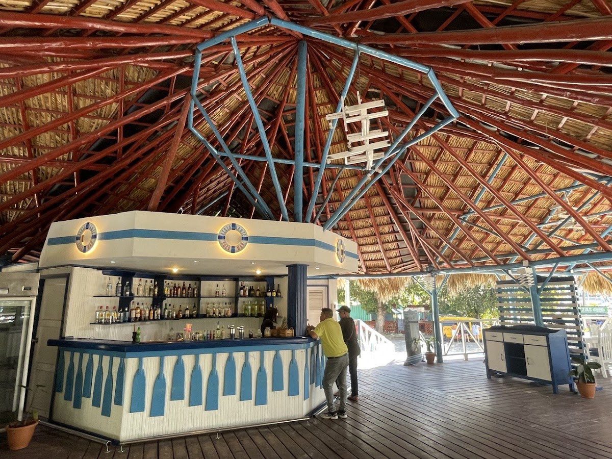 Coco Mar Restaurant