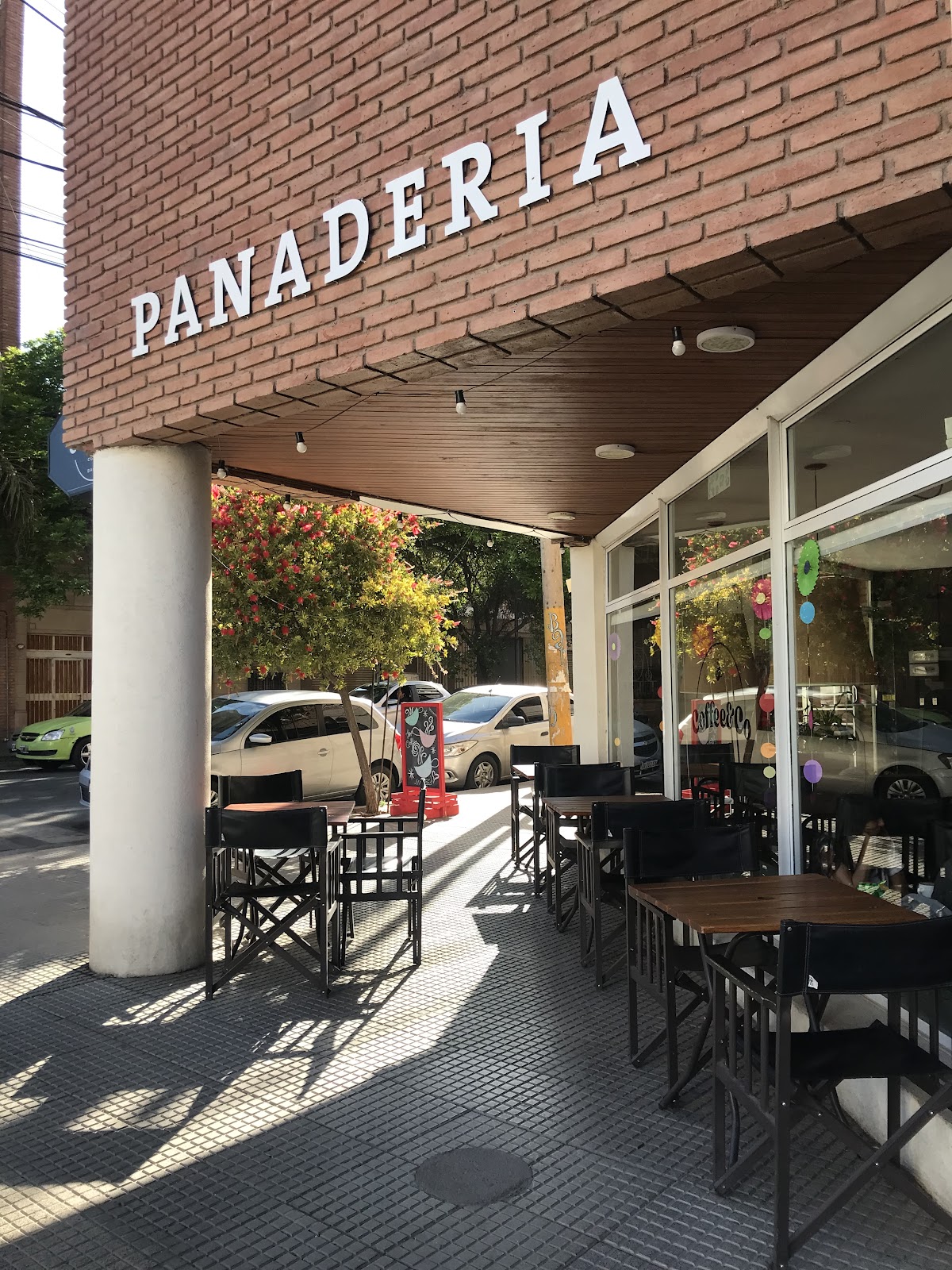 Coffee&Co&Pet_Friendly