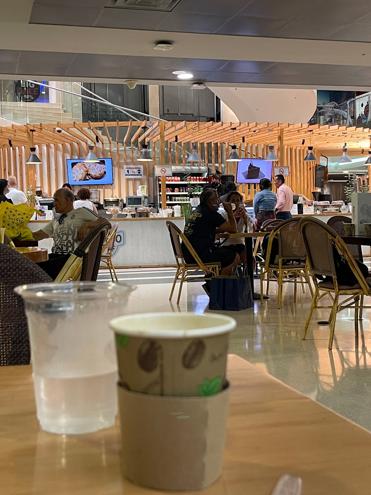 Coffee shop expresso
