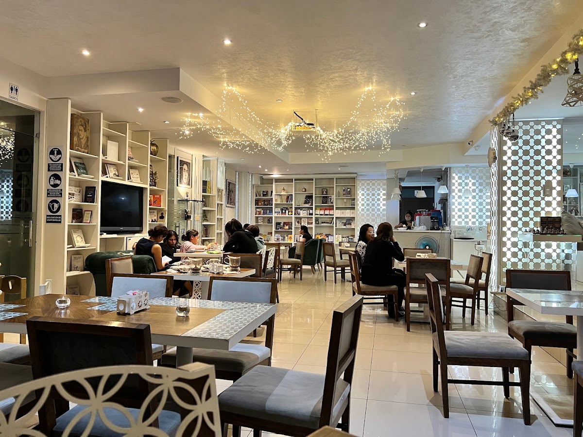 Creatio libros y cafe