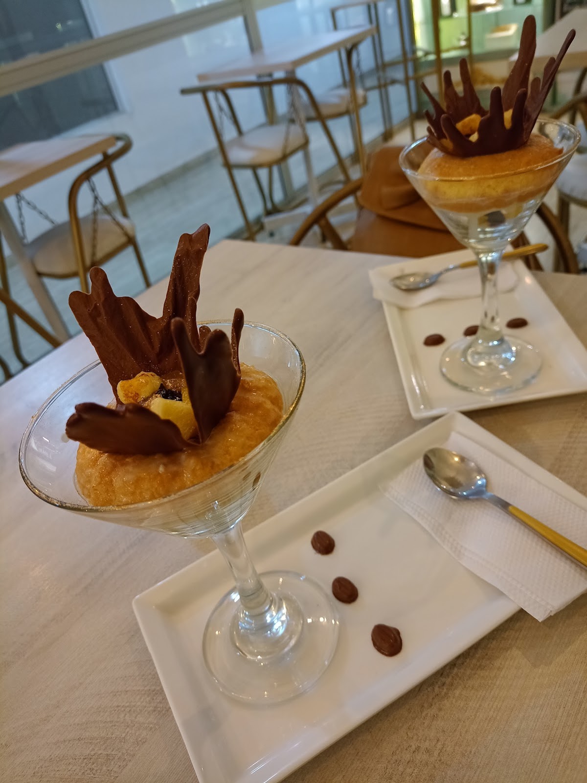 Crema & Natha