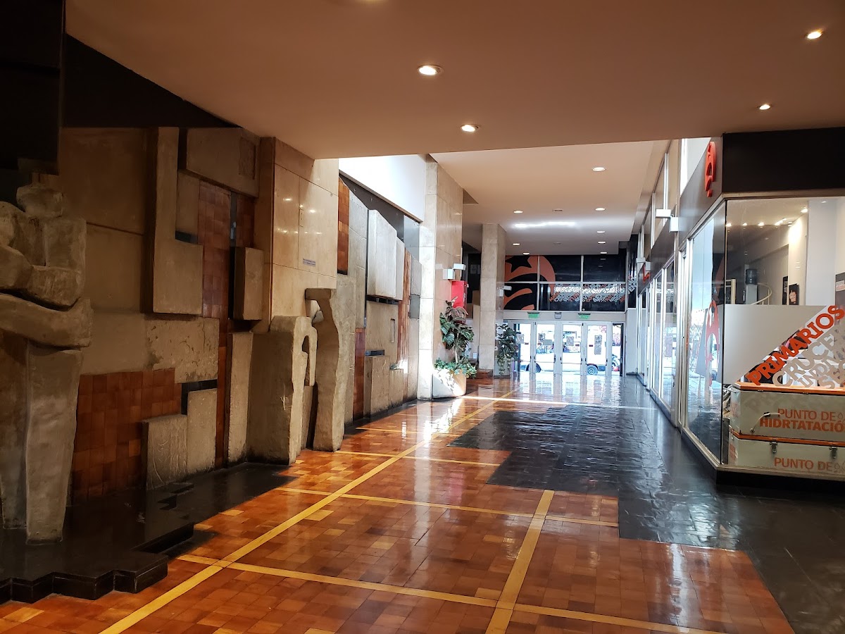 DELICIAS & CAFÉ