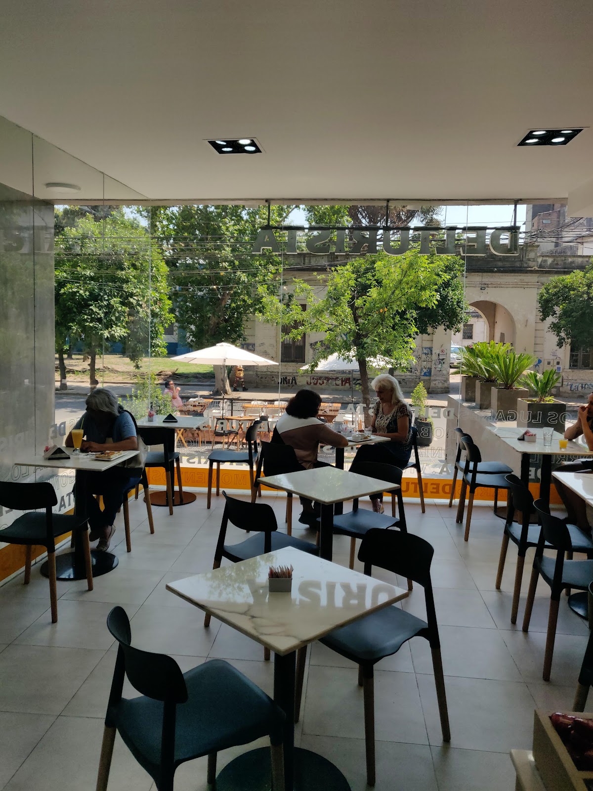 DELTURISTA BARRIO NORTE TUCUMAN