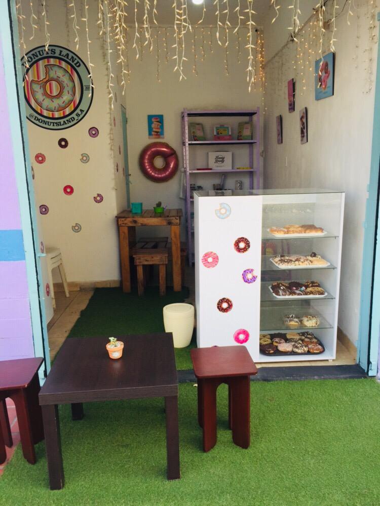 DONUTS LAND