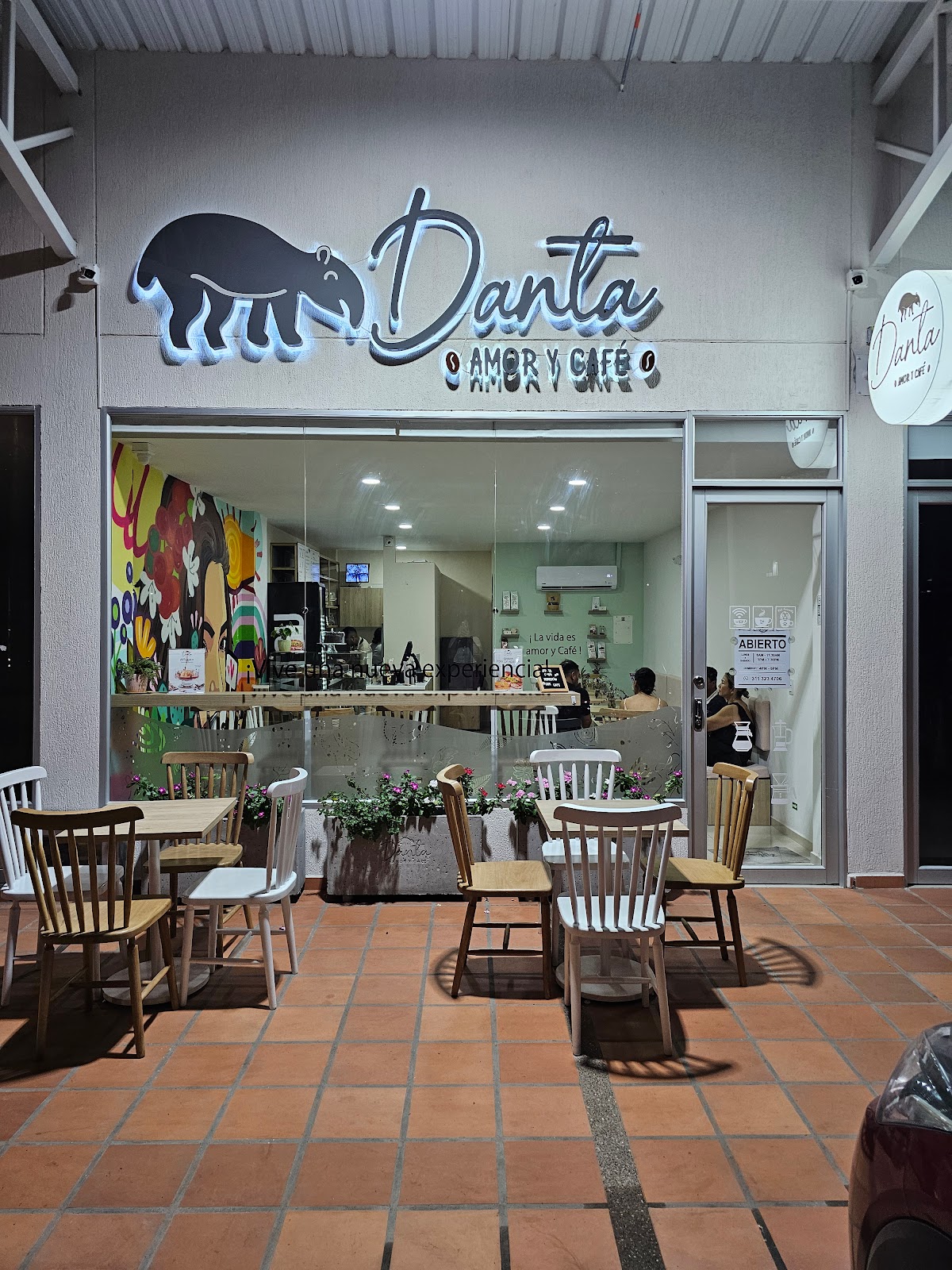 Danta Amor y Café