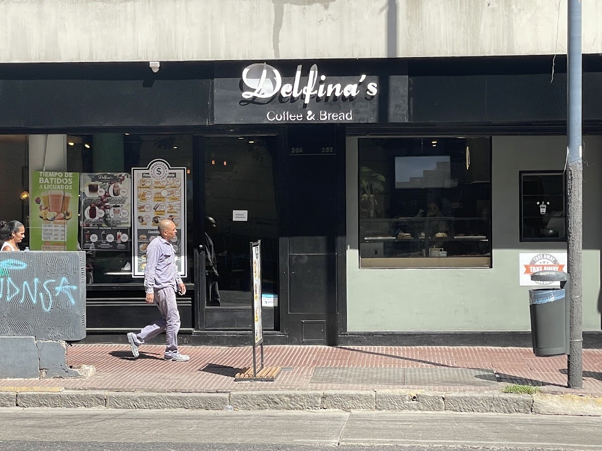 Delfina’s Coffee & Bread