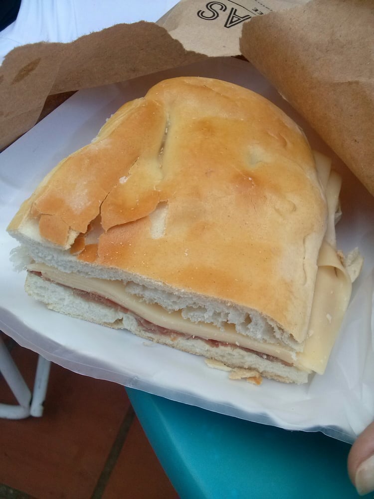 Deli Lomas