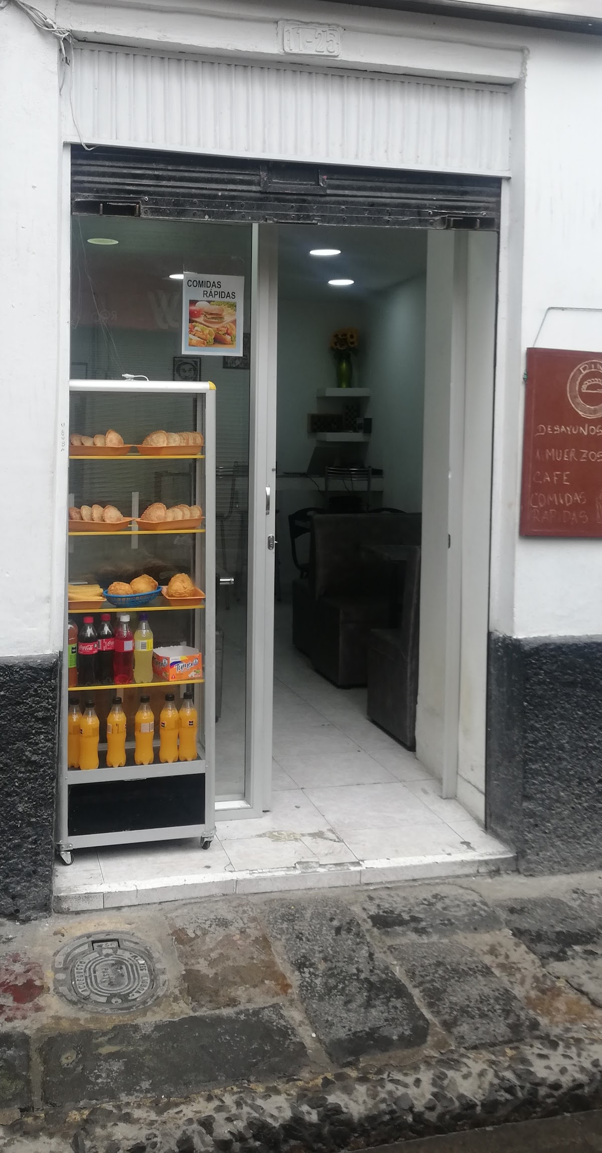 DiNi cafe & restaurant