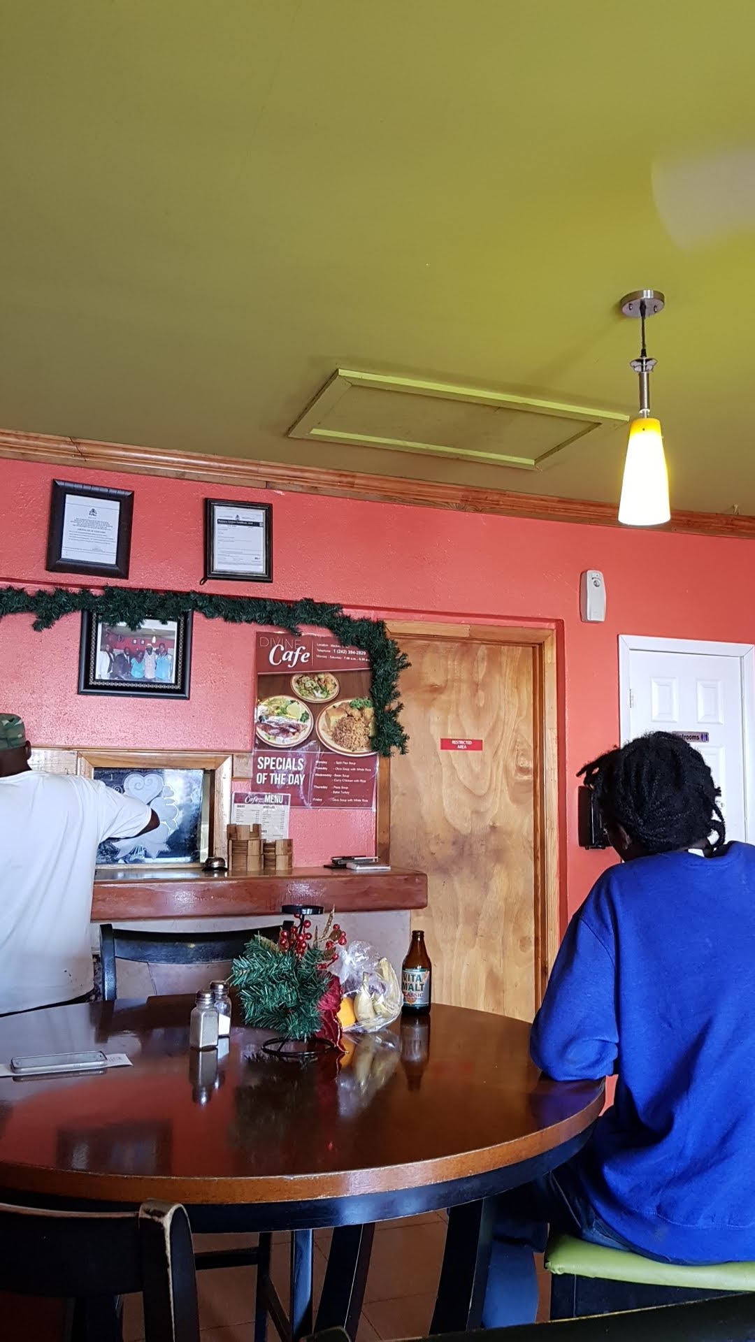 Divine Cafe