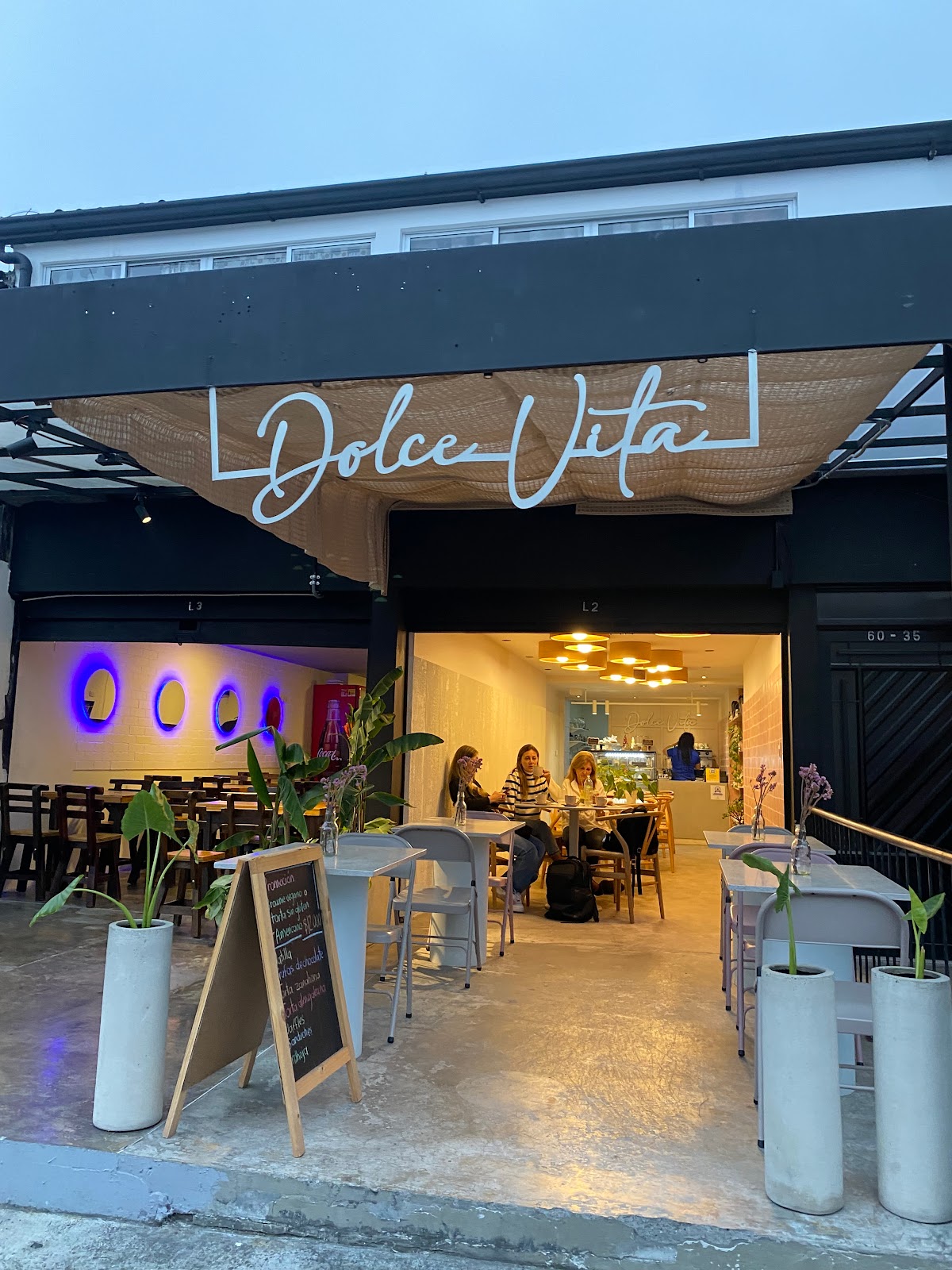 Dolce Vita Café