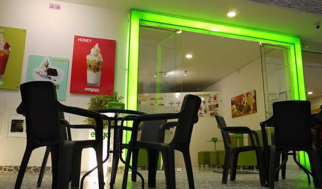 ENYAO TULUA FROZEN YOGURT