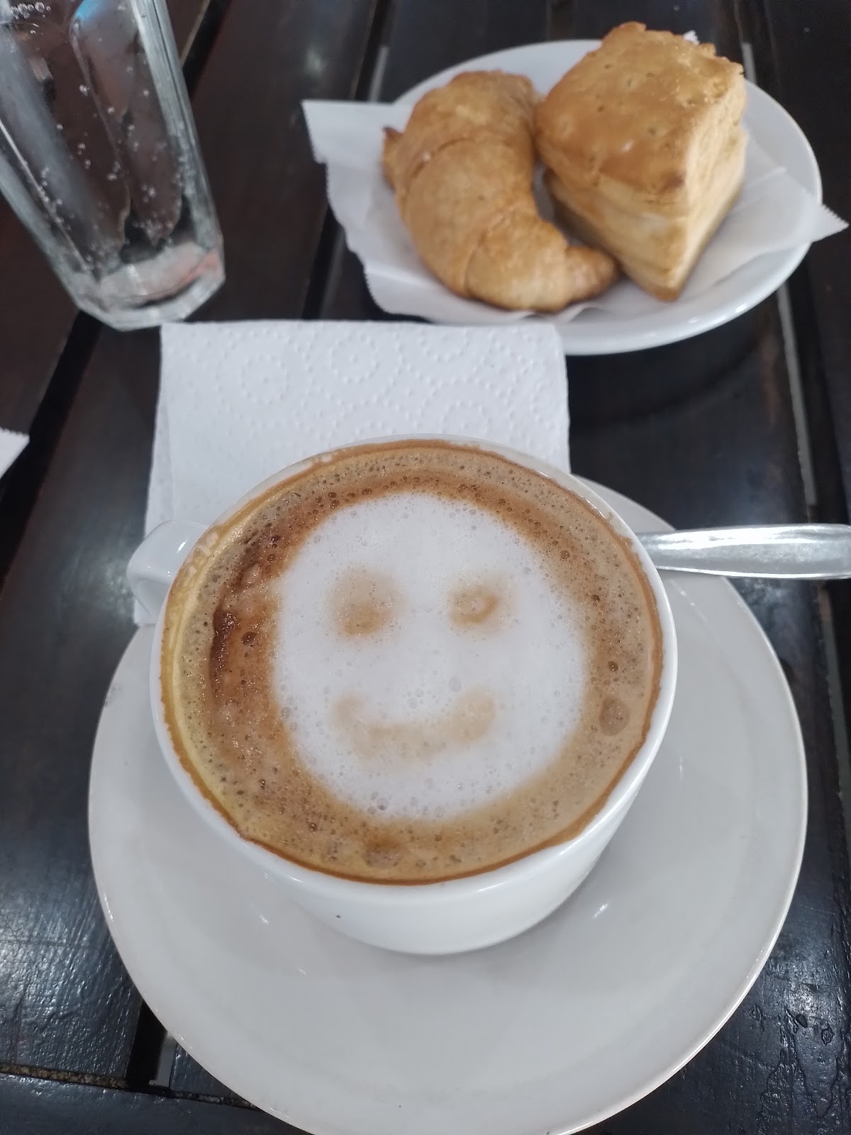 El Bar Confitería