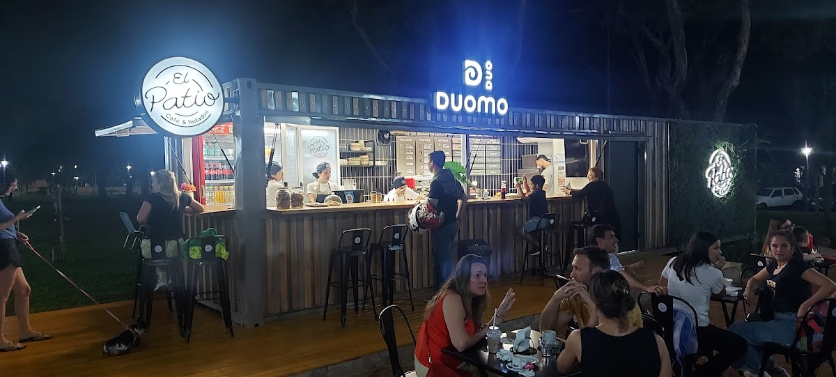 El Patio - Café y Helados - Parque República del Paraguay