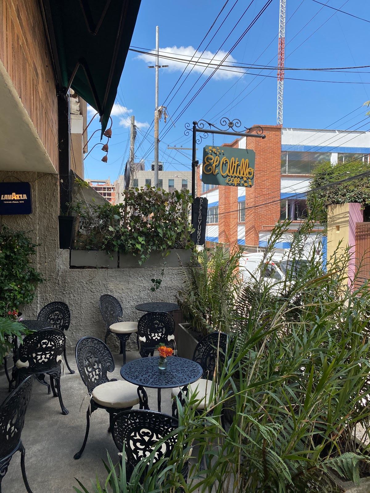 El altillo cafe