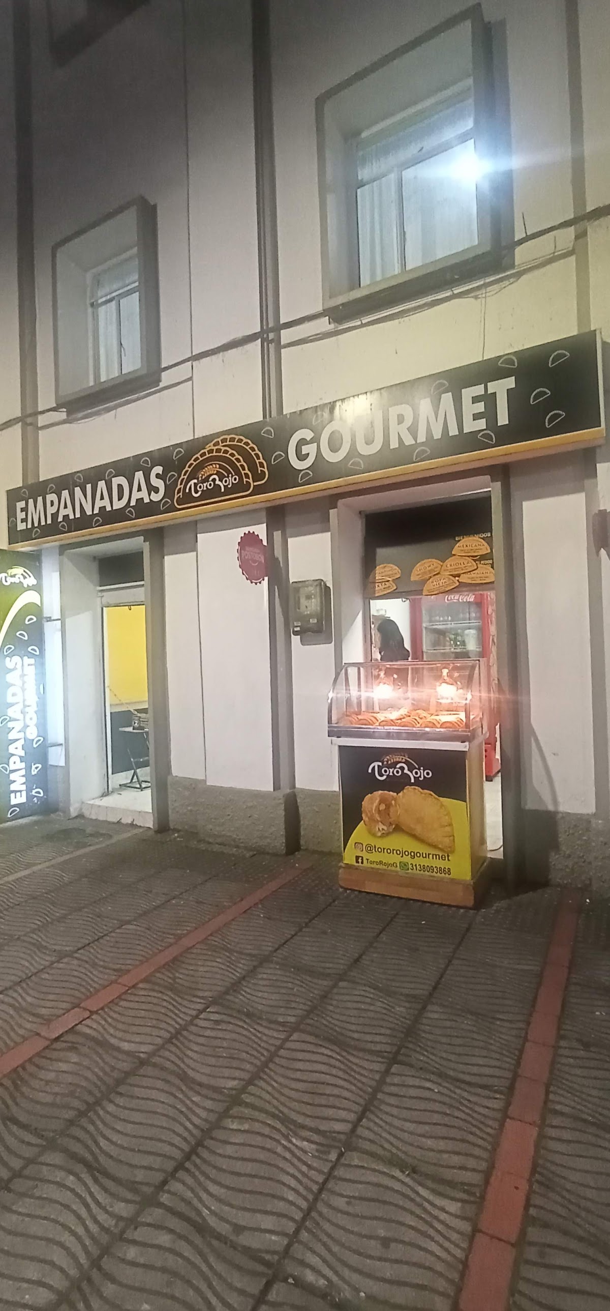 Empanadas Gourmet Toro Rojo