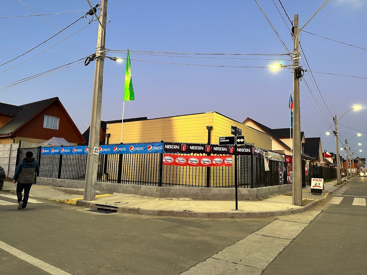 Family Market 2
