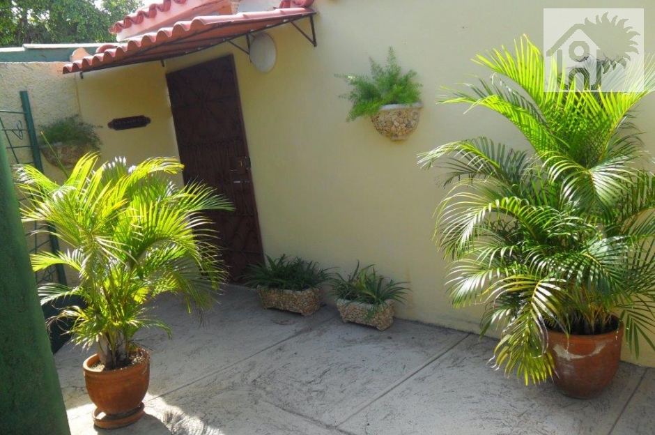 Fara's House
