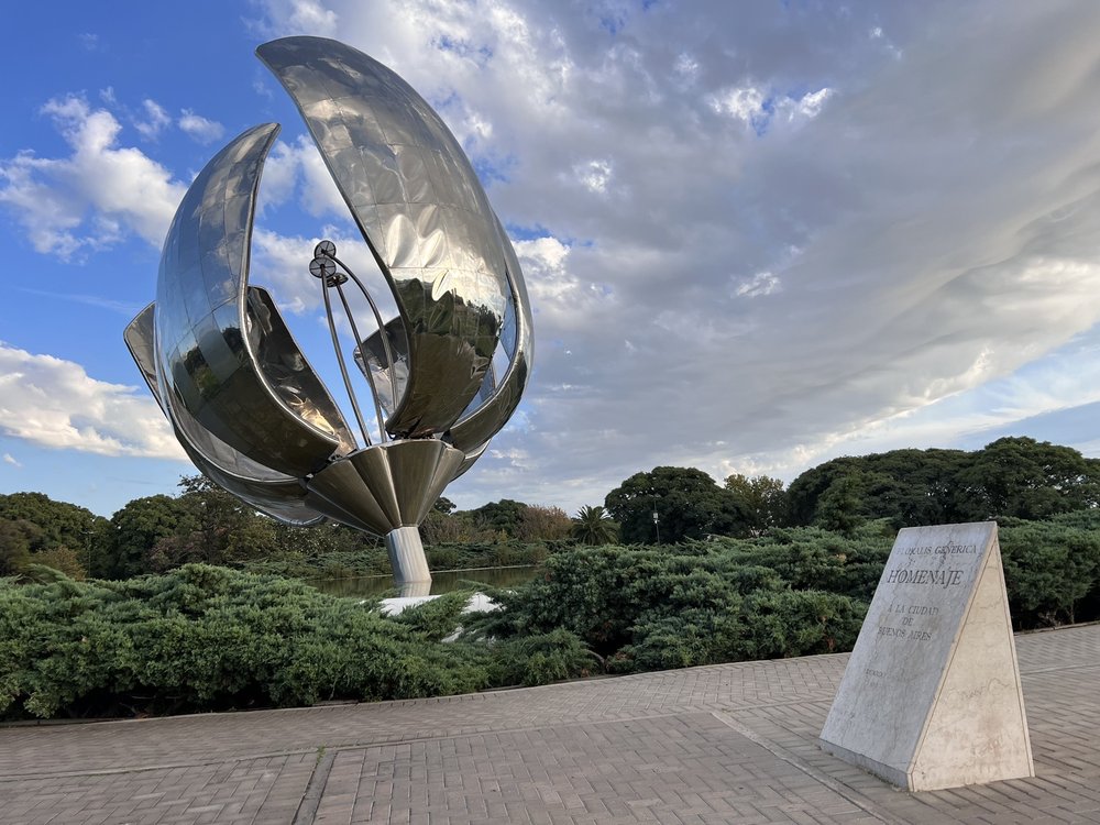 Floralis Generica