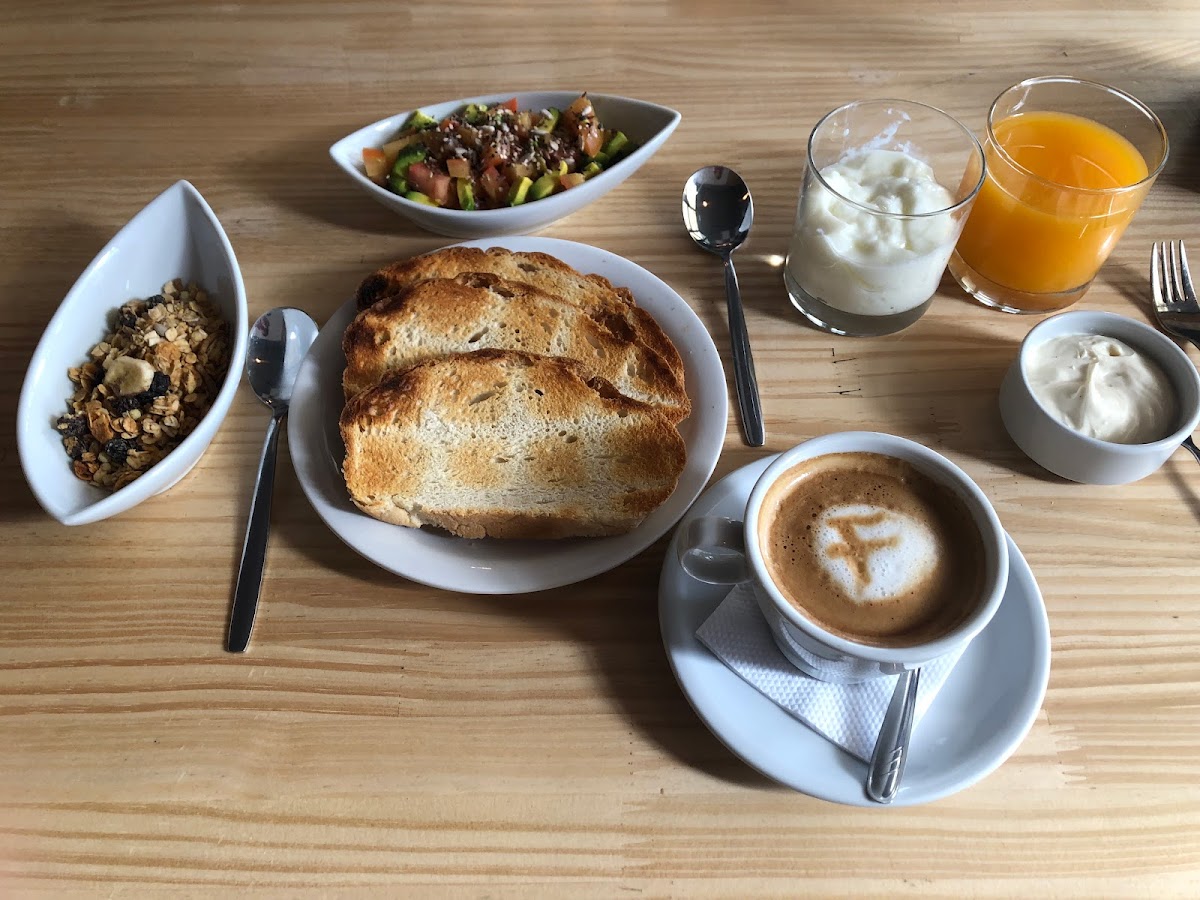 Frankfurt coffee grill & bier