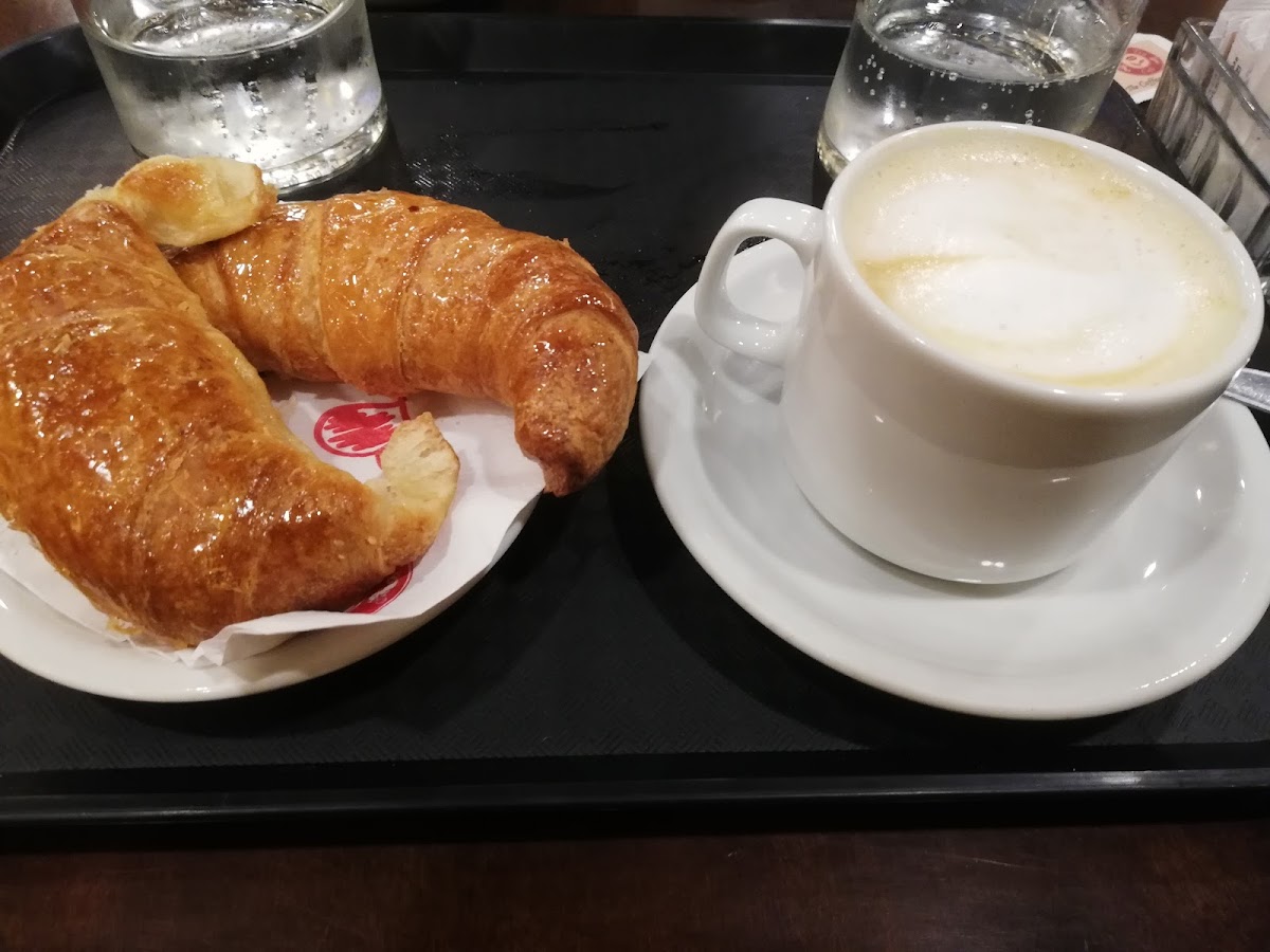 Gold Café Bar