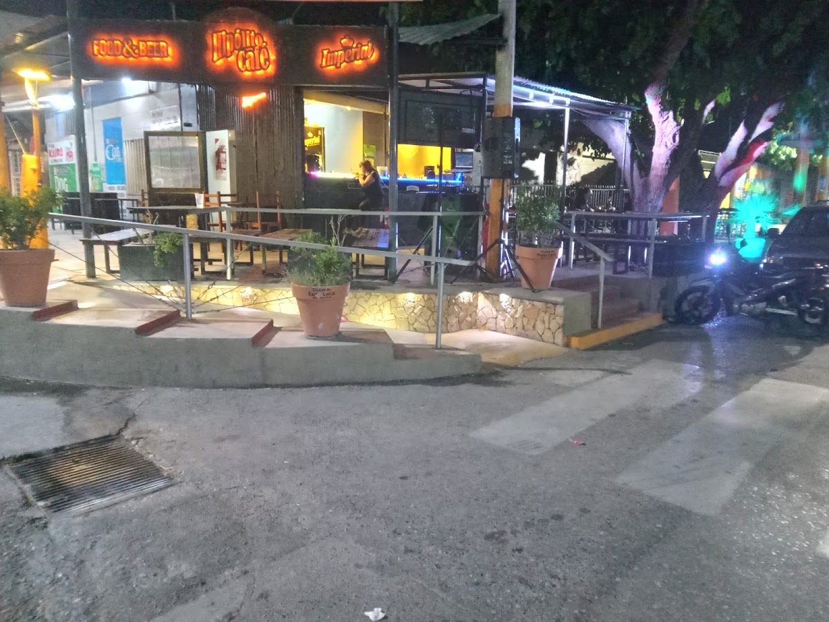 Hipólito & Café
