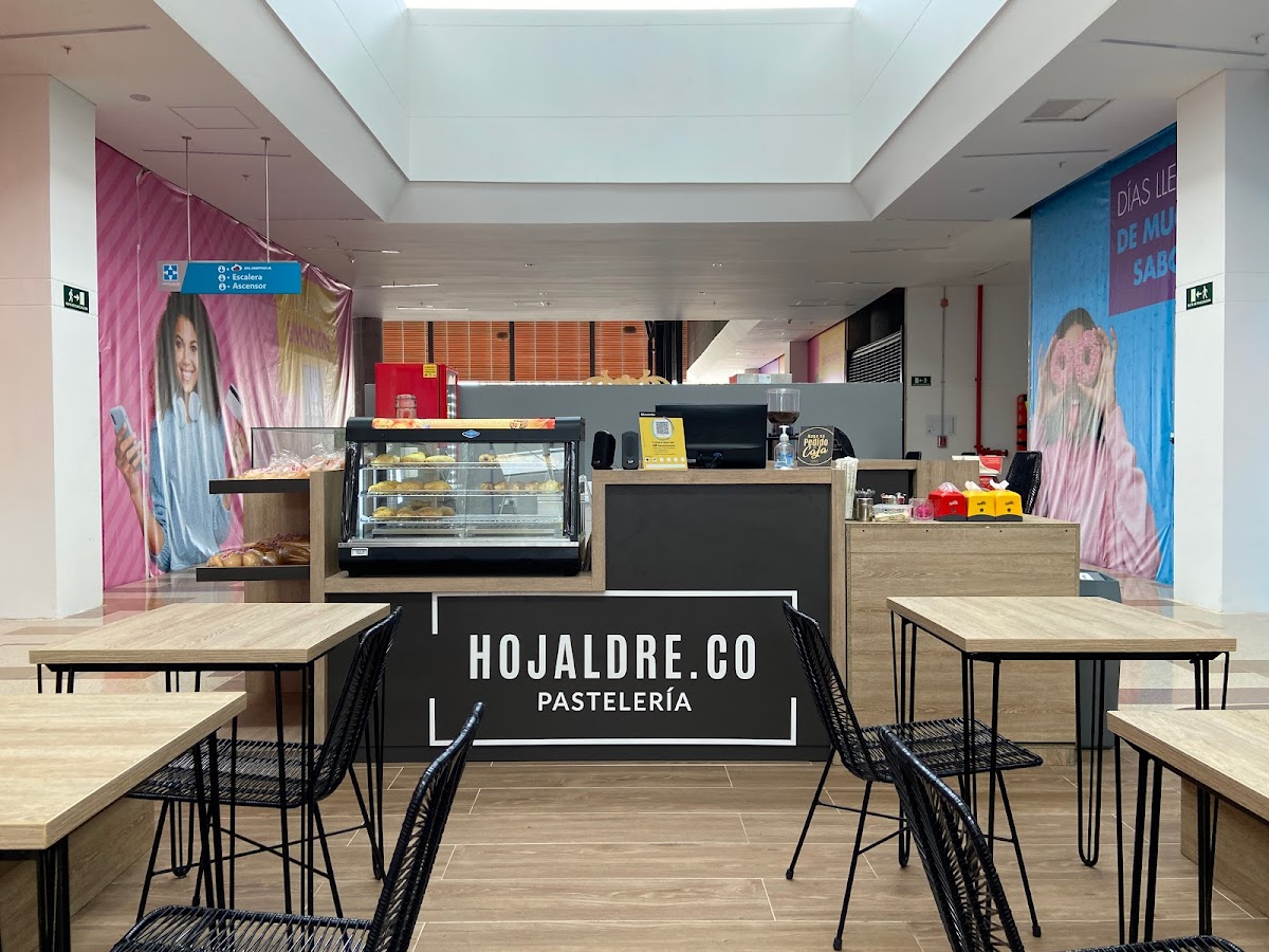 Hojaldre.co Pastelería y Café