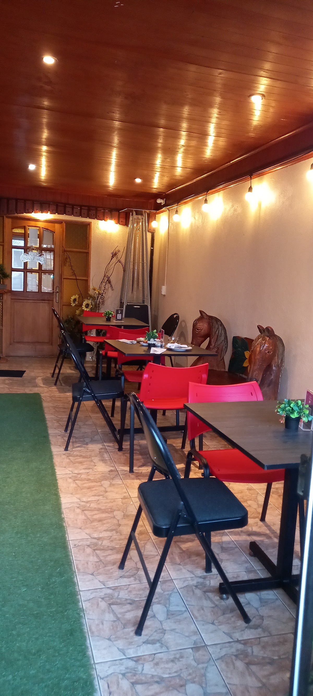 IL DOLCE CAFETERÍA Y PASTELERÍA