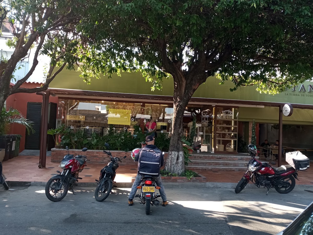 Ishtana Masa Panadería y Cafetería