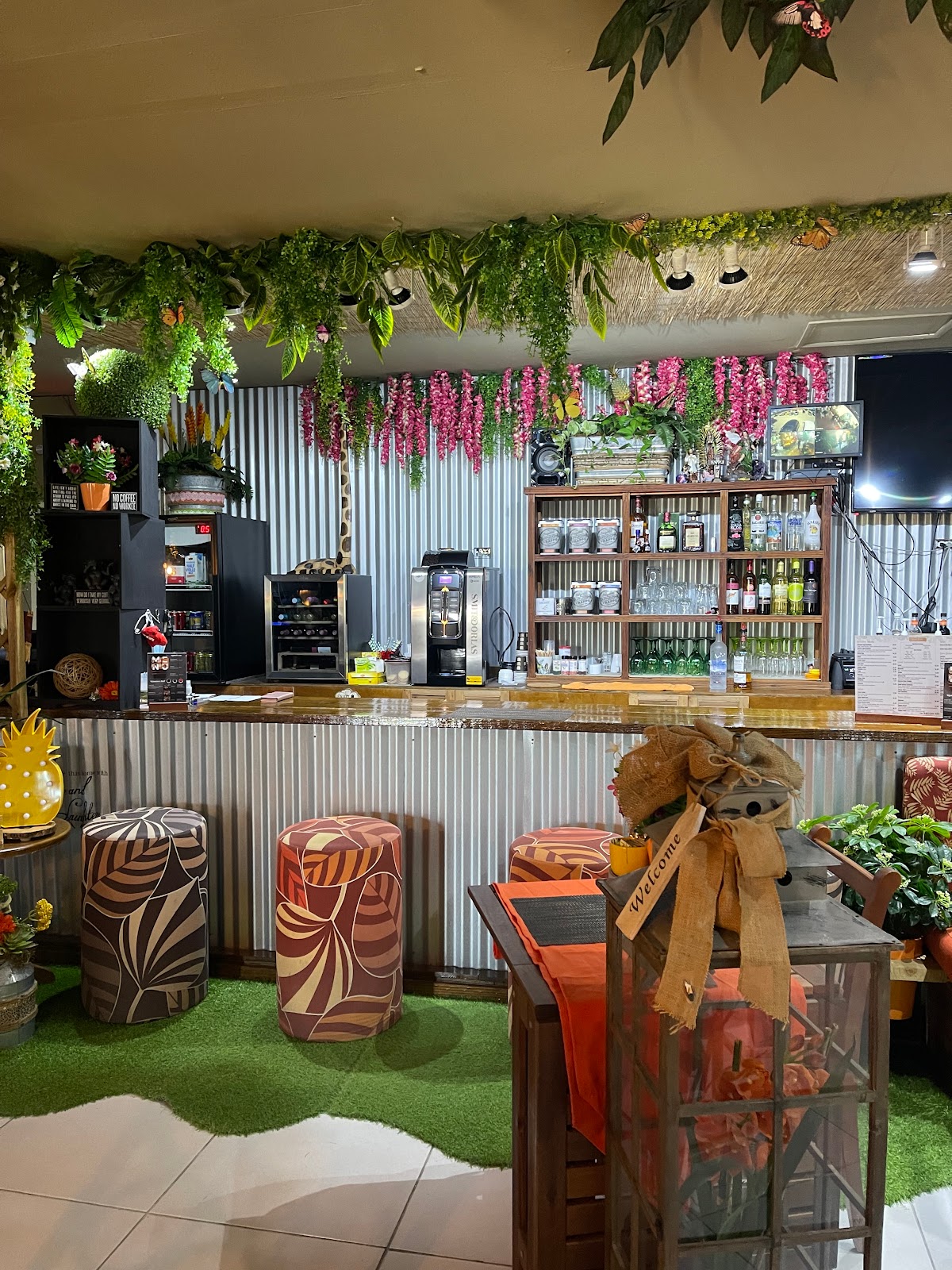 Jungle Cafe