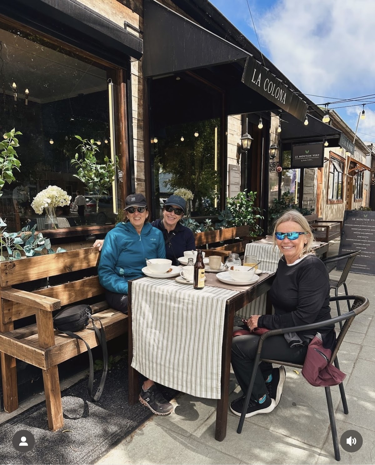 LA COLONA, lovely Coffee & family Tea Room , Puerto Natales