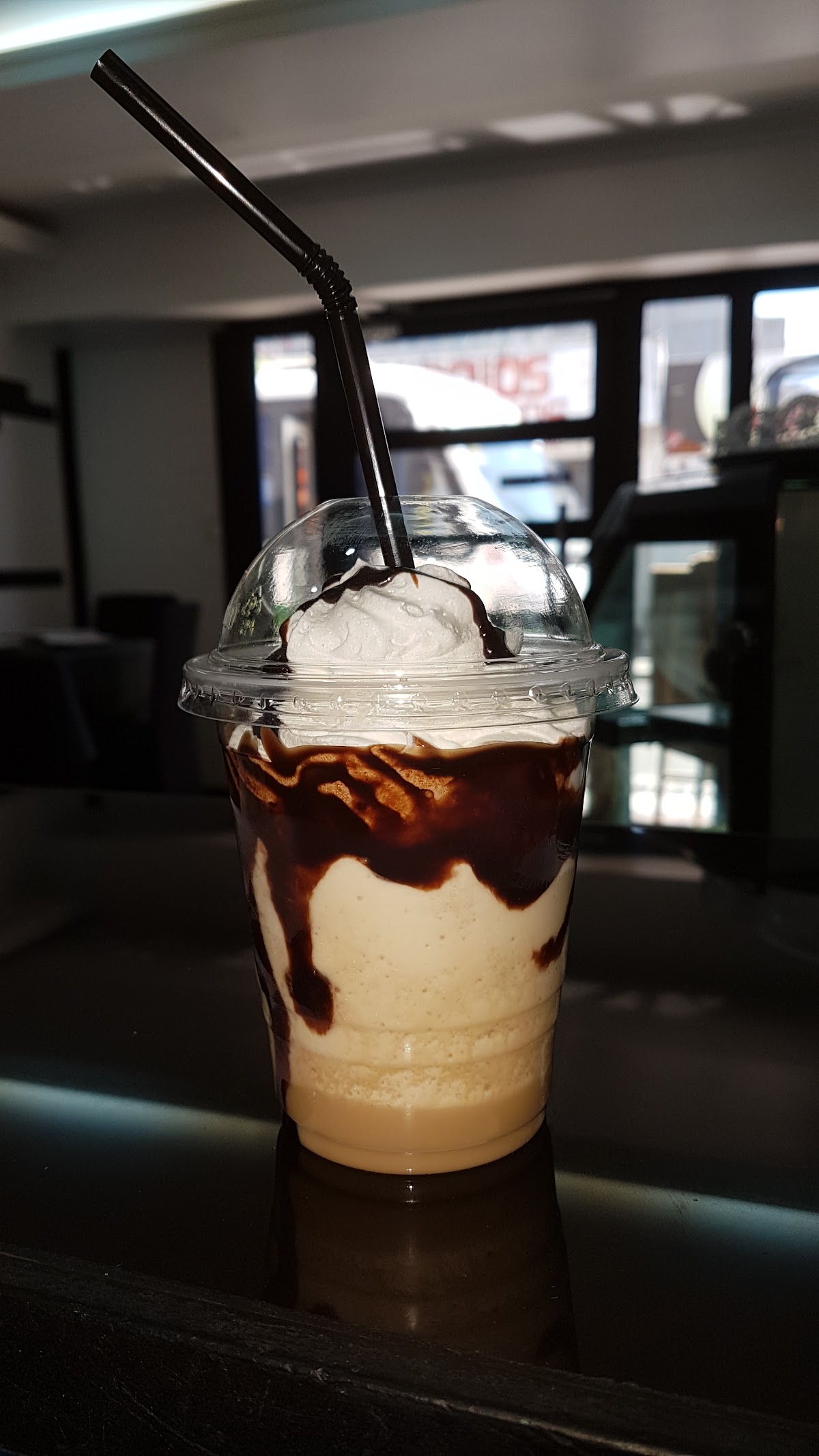 La Cafetera Del Sauce Coffee & Lounge